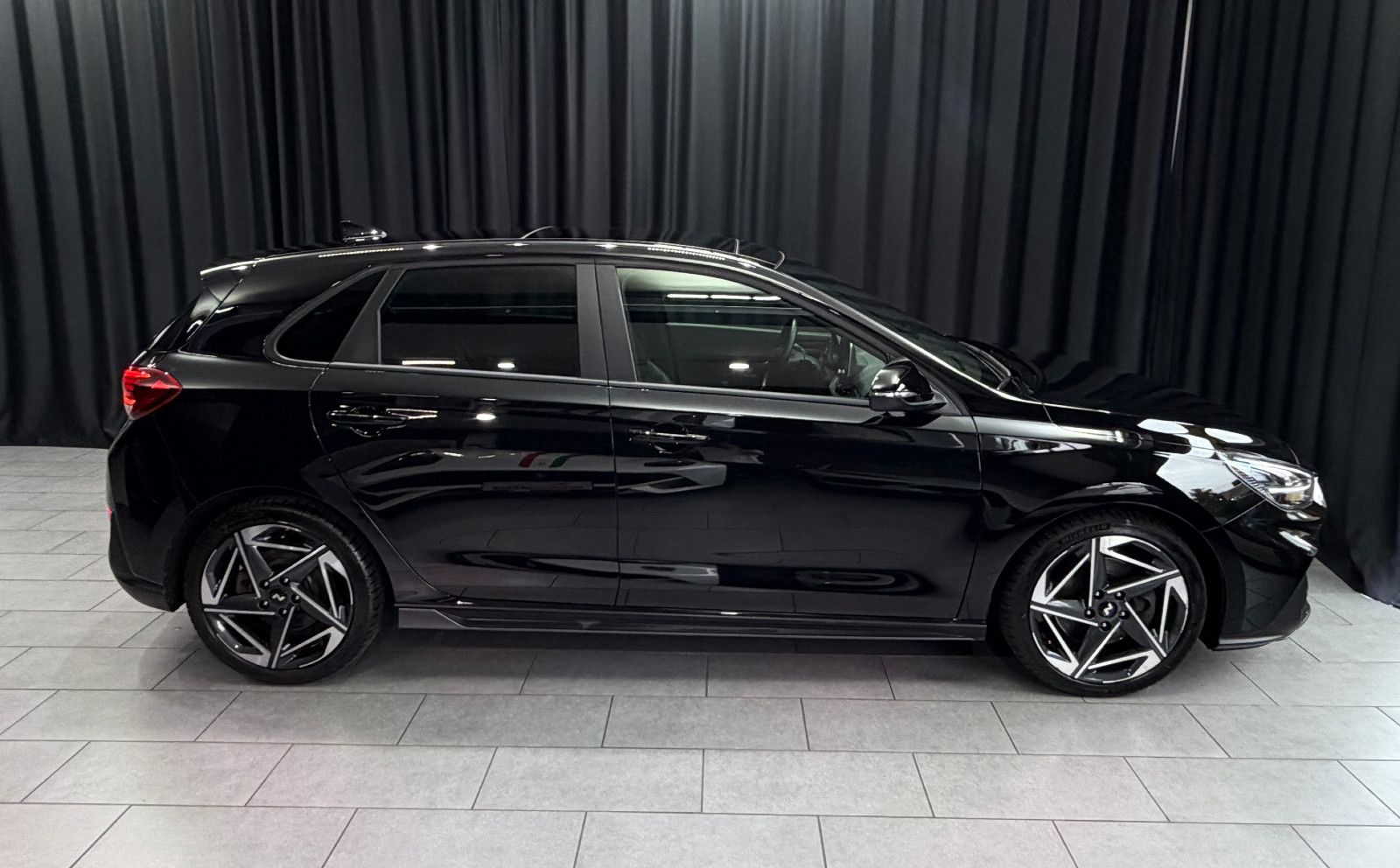 Fahrzeugabbildung Hyundai i30 N Line Mild-Hybrid |PANO|LED|VOLL
