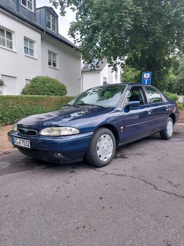 Ford Mondeo Ghia, 16V, Automatik, wenig Km...