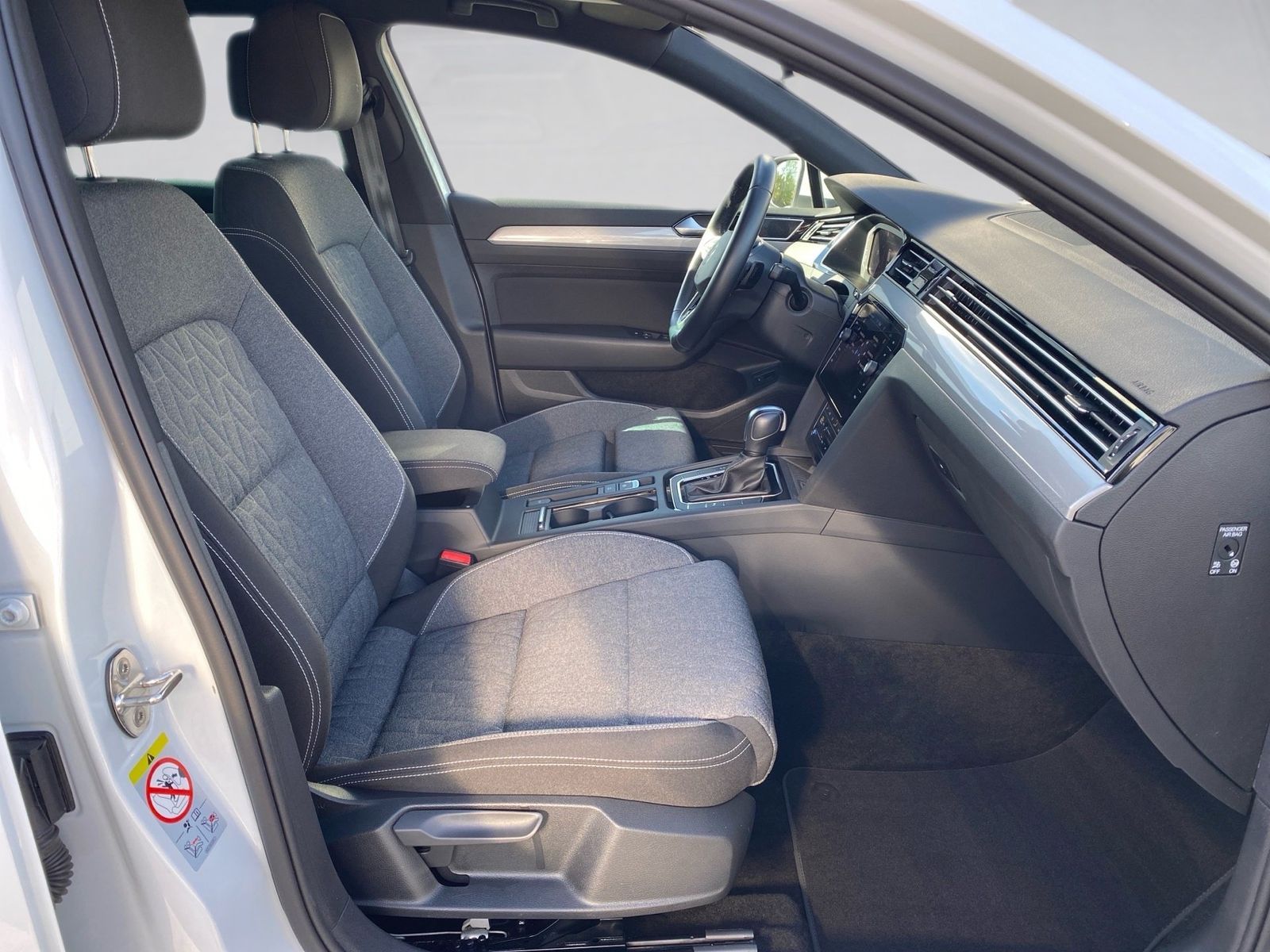 Volkswagen Passat Variant - Bild 10