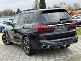 BMW X7 xD 40i M-Sport Laser/Pano/Massage/H&K/AHK/ACC - BMW X7 mit Benzin-Antrieb: Geländewagen, Automatik