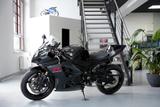 Suzuki GSX-R 1000 K7 K8 | EXTRAS | - SUZUKI R 1000 GSX K8