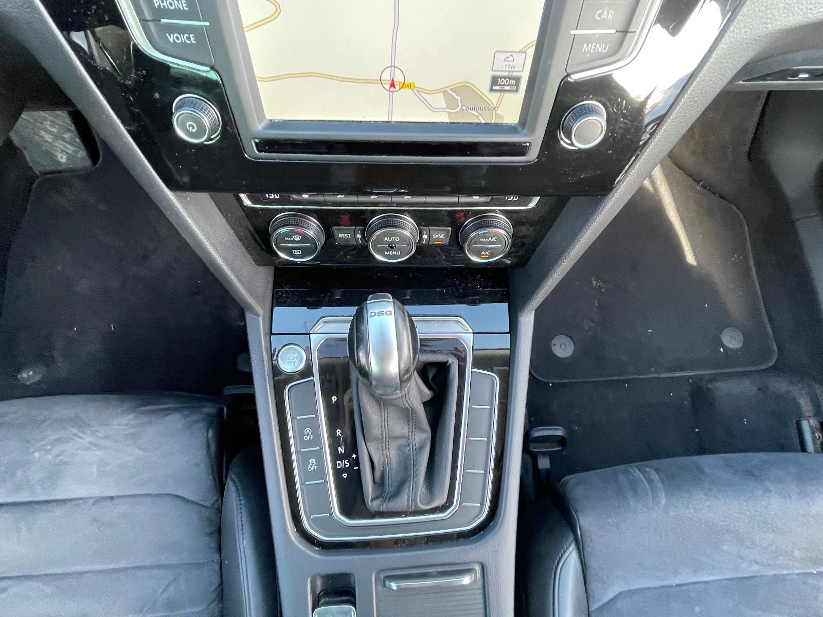 Volkswagen Passat 2015 — photo 34