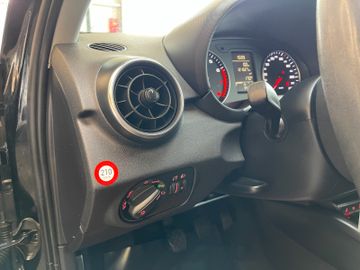 Audi A1 attraction *Klimaauto.*Sitzheizung*TÜV0327*