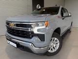 Chevrolet Silverado V6 1500 4WD Crew Cab 147"/ACC/CARPLAY/ - gebrauchte Chevrolet Silverado aus dem Jahr 2024