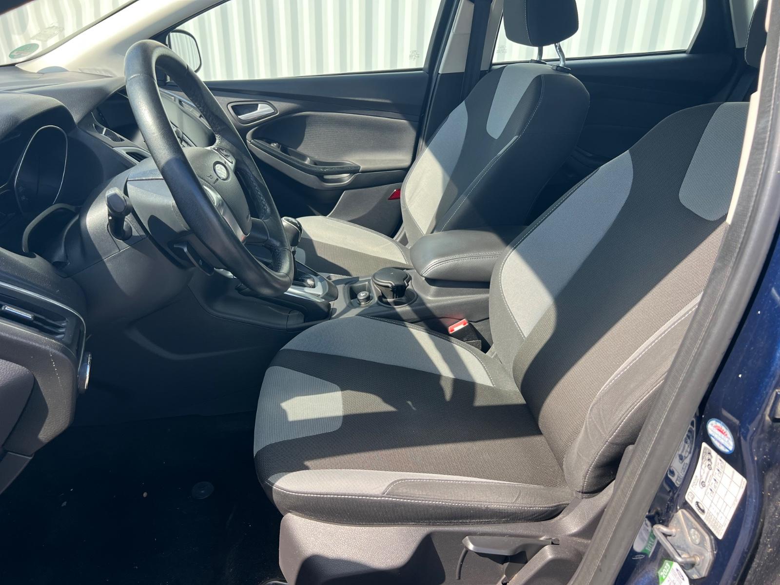 Ford Focus 2012 — photo 12