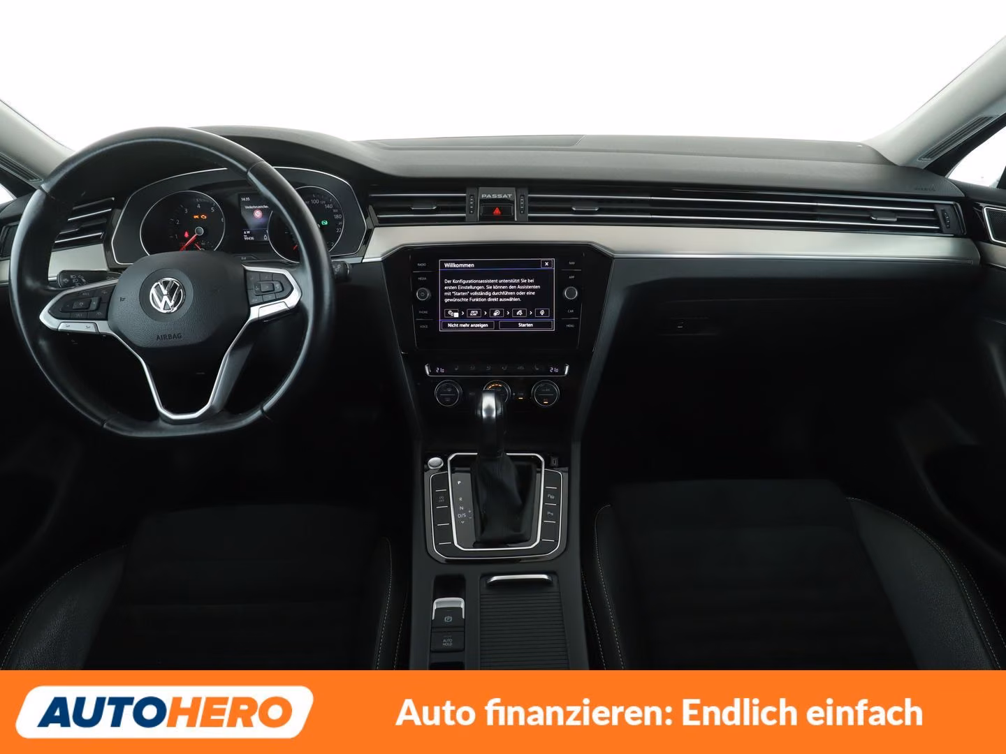 Volkswagen Passat 2.0 TSI Elegance Aut.*NAVI*PDC*SHZ*