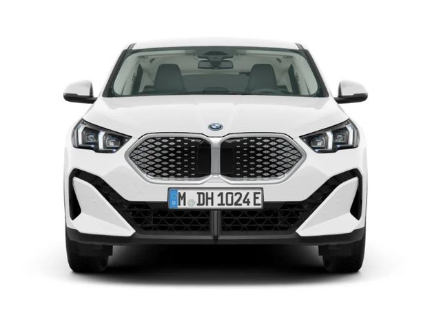 Foto Nummer 3: BMW iX2