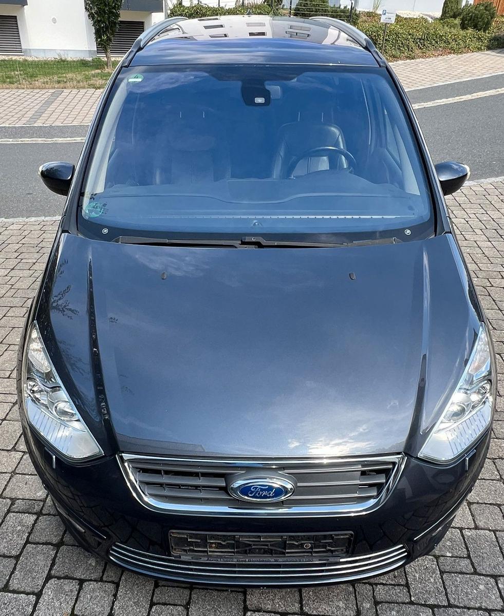 Ford Galaxy 2010 — interior