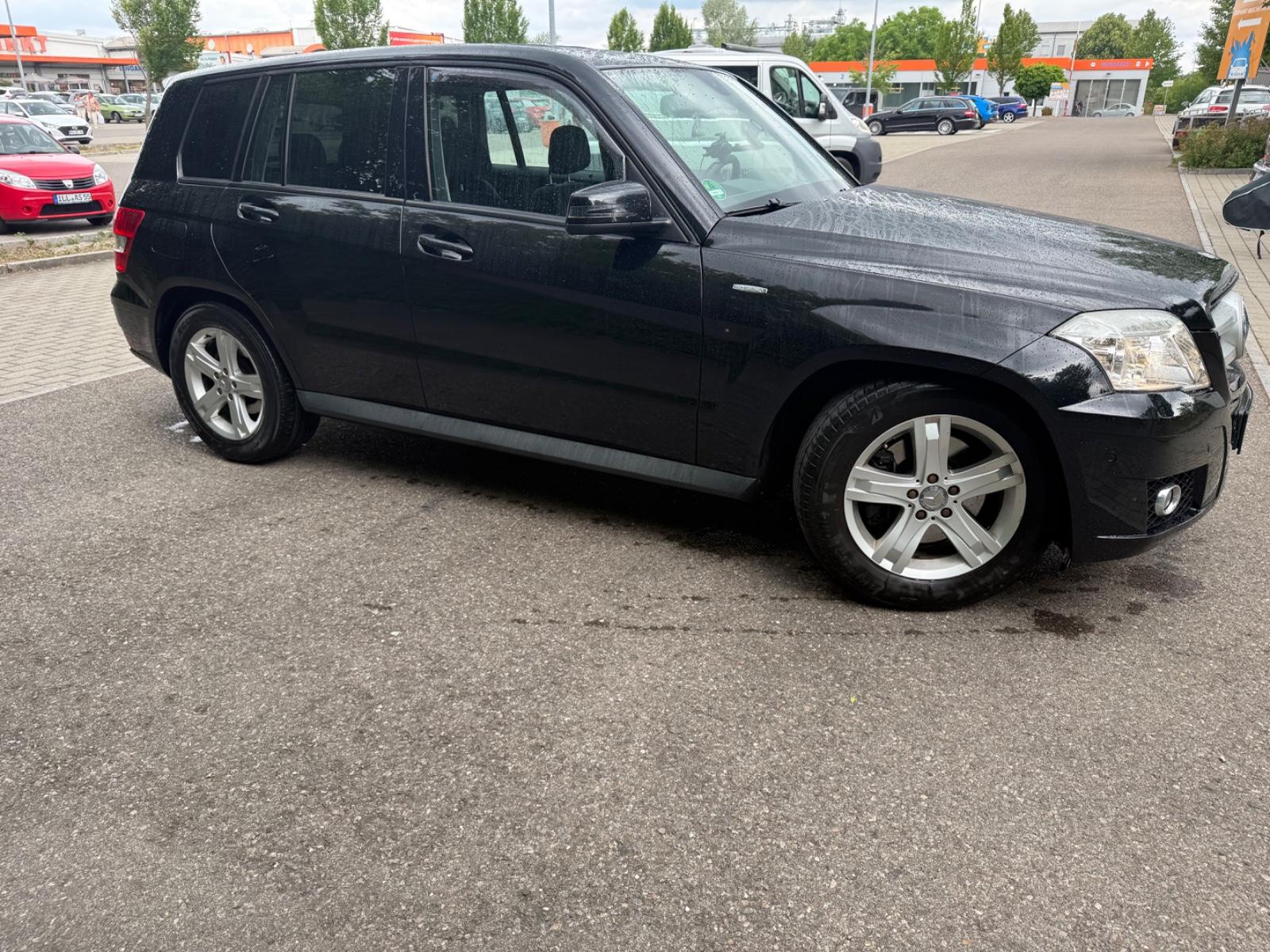 Mercedes-Benz GLK220 2009 — engine 2.143 cm³, 170 HP (125kW)
