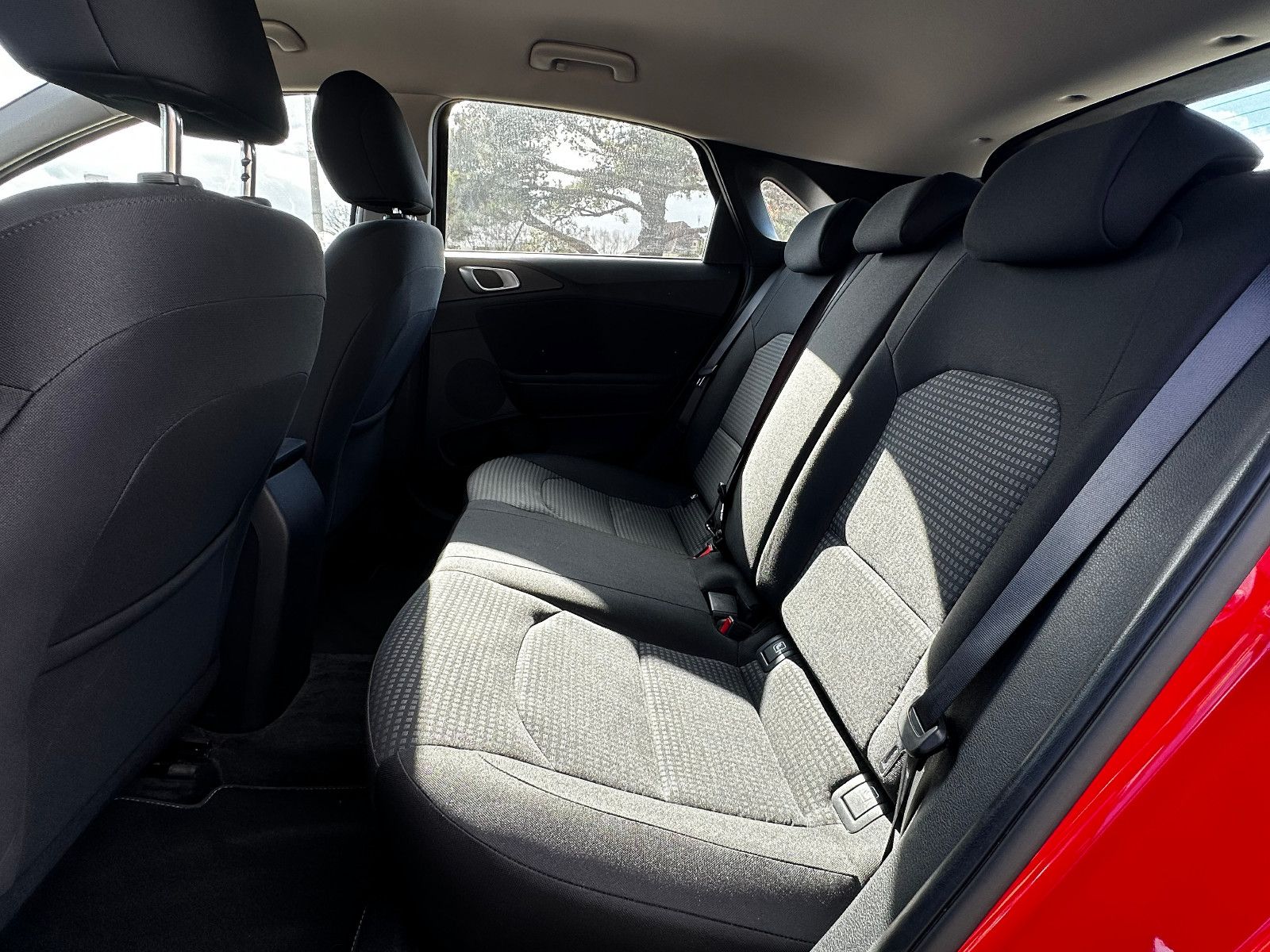 Fahrzeugabbildung Kia cee'd / Ceed Benzin/Gas