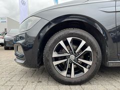 Fahrzeugabbildung Volkswagen Polo 1.0 MPI IQ.Drive CLIMATRONIC SHZ