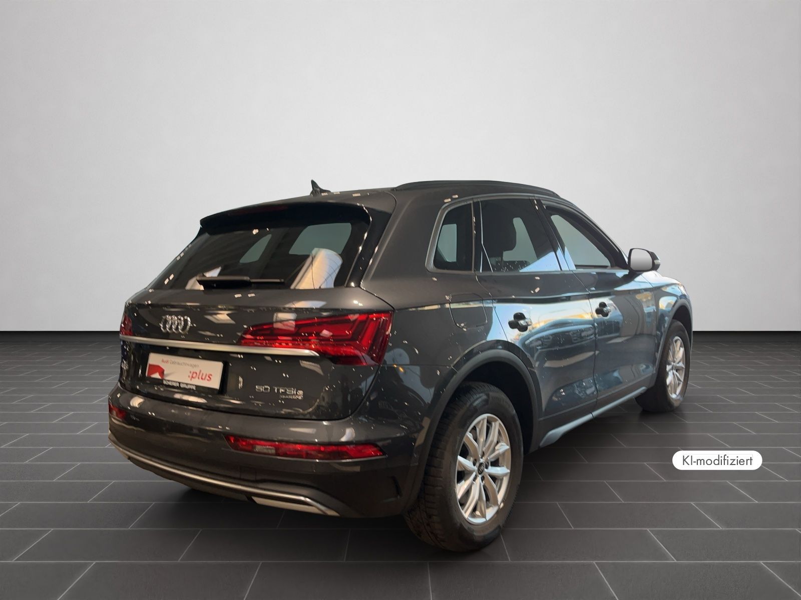 Audi Q5 50 TFSI e quattro 220(299) kW(PS) S tronic imagem 2