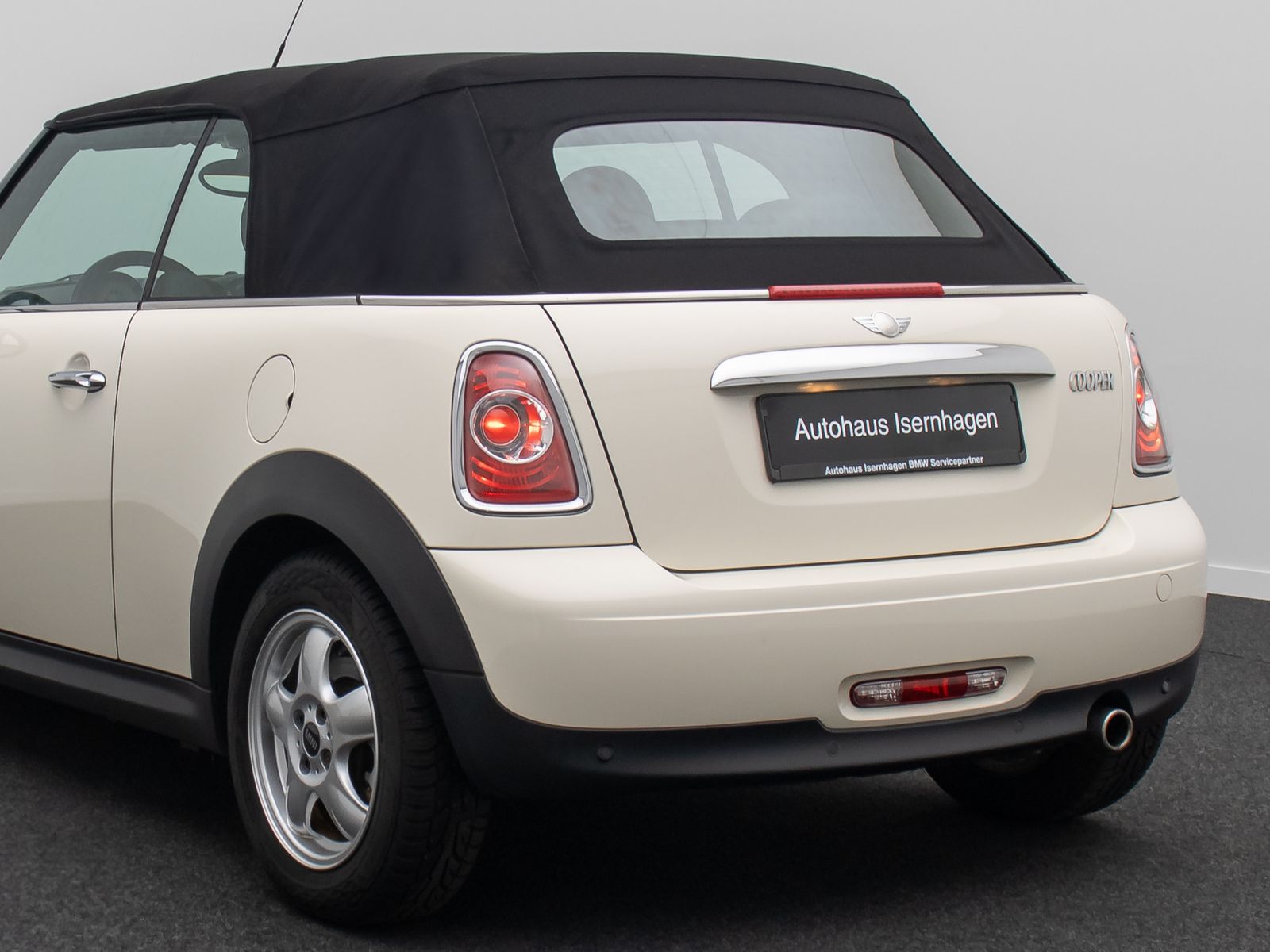 Fahrzeugabbildung MINI Cooper Cabrio PDC Lederlenkrad Sitzhzng MP3 LM