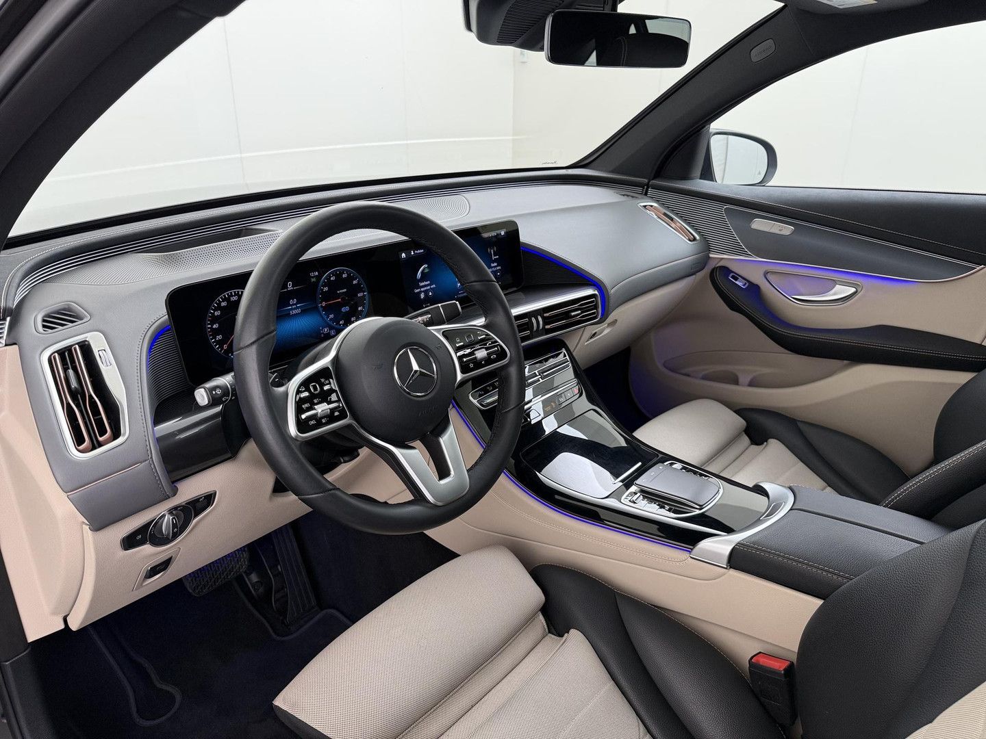 Mercedes-Benz EQC 400 4MATIC Business Solution Luxury 80 kWh A imagem 2