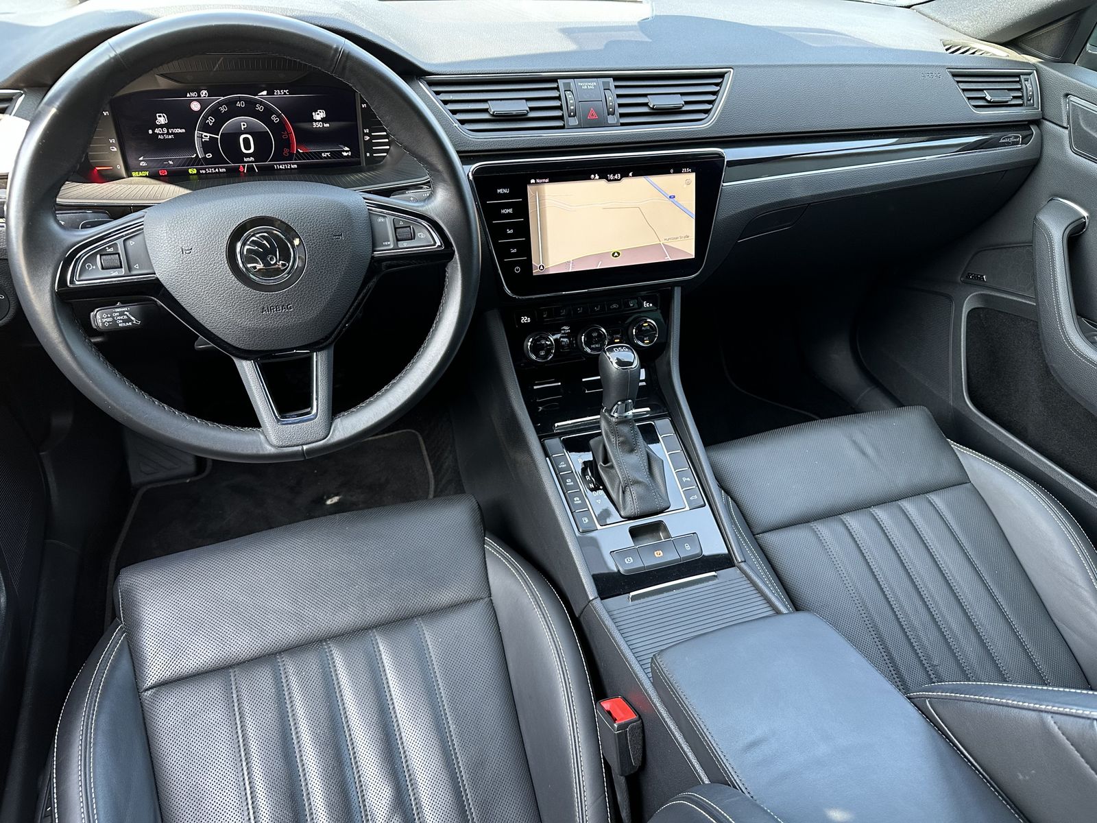 Fahrzeugabbildung SKODA Superb 1.4 TSI iV DSG L&K NAV+LED+AHK+ACC+KAMERA