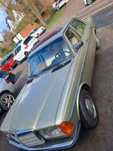 Mercedes-Benz Mercedes w 123 Oldtimer 230E - Mercedes-Benz 230 in Bremen