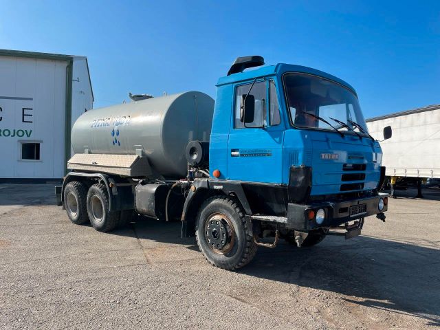 Tatra 815 6x6 stainless tank-drinking water 11m3,858