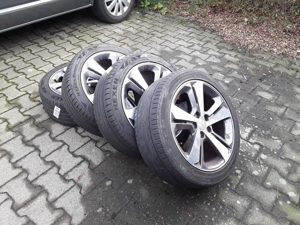 Fahrzeugabbildung Peugeot 308 SW Style AHK GRA Panoramadach Kamera Navi