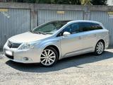 Toyota Avensis 2.2 D-CAT TRD Automatik VOL... - Toyota Avensis aus 2009 mit Diesel-Antrieb
