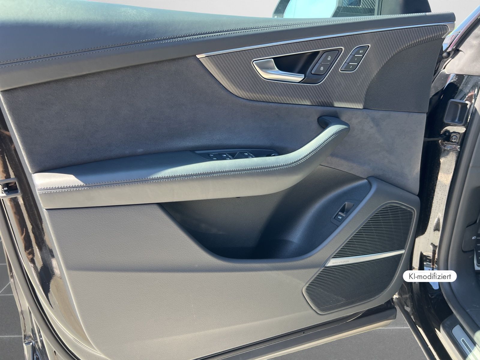Audi RSQ8 - Bild 13