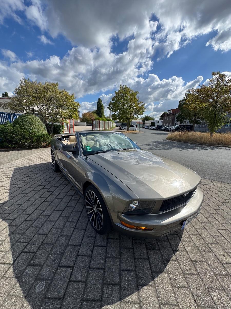 Ford Mustang Cabrio / TAUSCH MÖGLICH