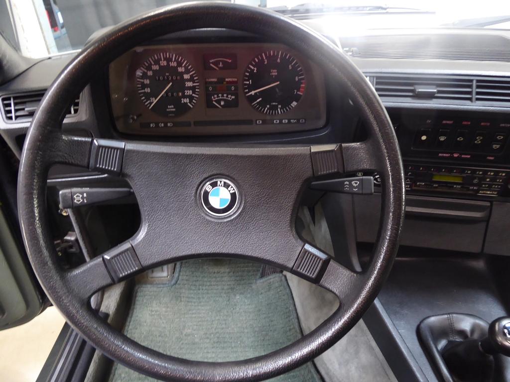 BMW 728