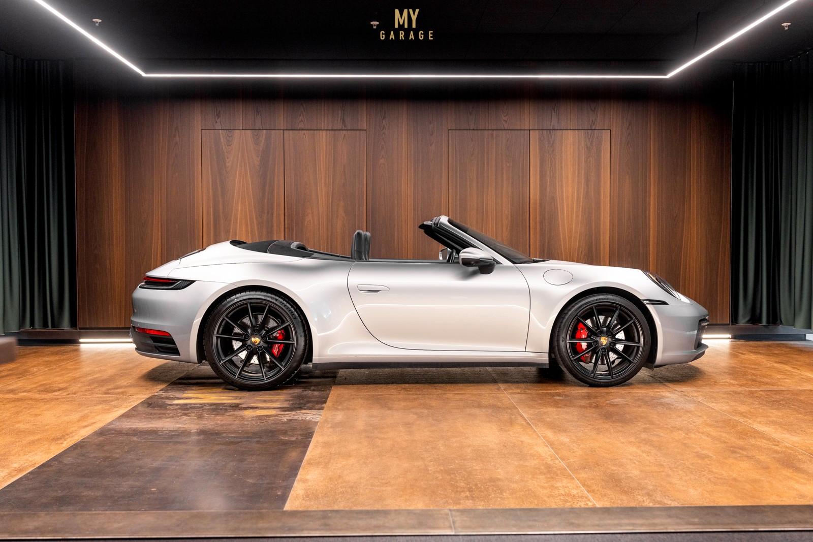 Porsche 992 - C4S - Auspuff - GT-Silver - ACC - Chrono -