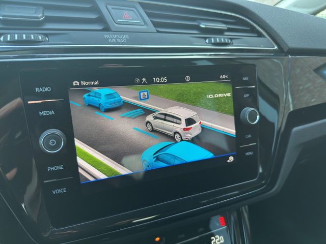 Volkswagen TOURAN TSI 1.5 Highline KAMERA, CARPLAY, SHZ