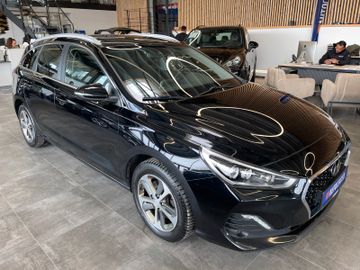 Hyundai i30 cw Premium *ACC*KAMERA*NAVI*SHZ*TEM*TOUCH*