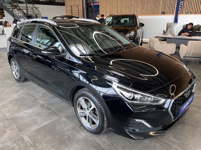 Hyundai i30 cw Premium *ACC*KAMERA*NAVI*SHZ*TEM*TOUCH*