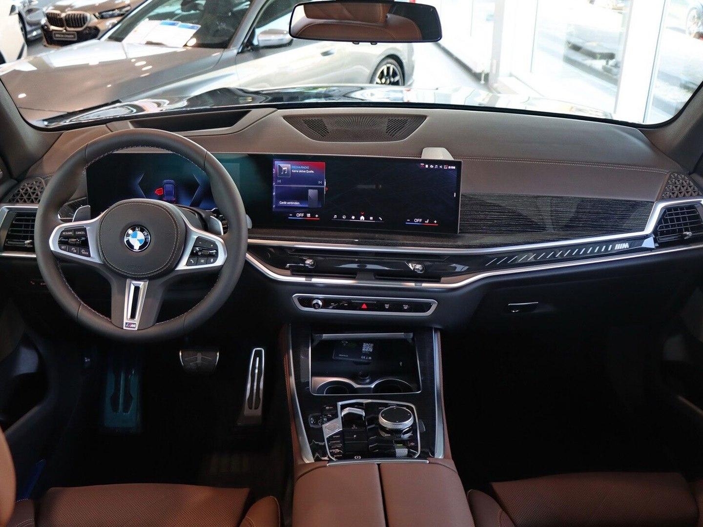 BMW X5 M60i xDrive M Sport Pro UPE € 139.880,-- Blac