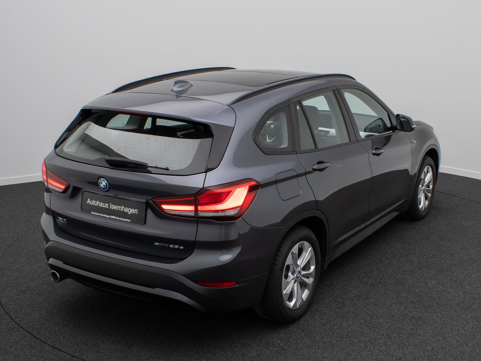 Fahrzeugabbildung BMW X1 xD25e Navi+HiFi Kamera Alarm HUD DAB Panorama