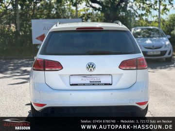 Volkswagen Golf - 9