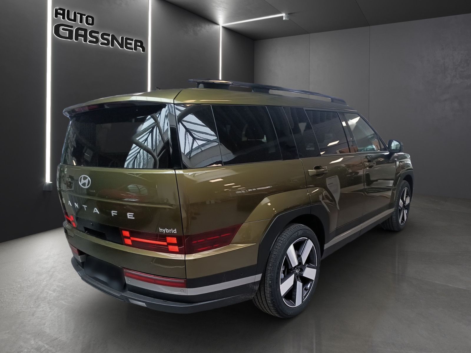 Fahrzeugabbildung Hyundai Santa Fe 1.6 T Hybrid 215PS 4WD Signature