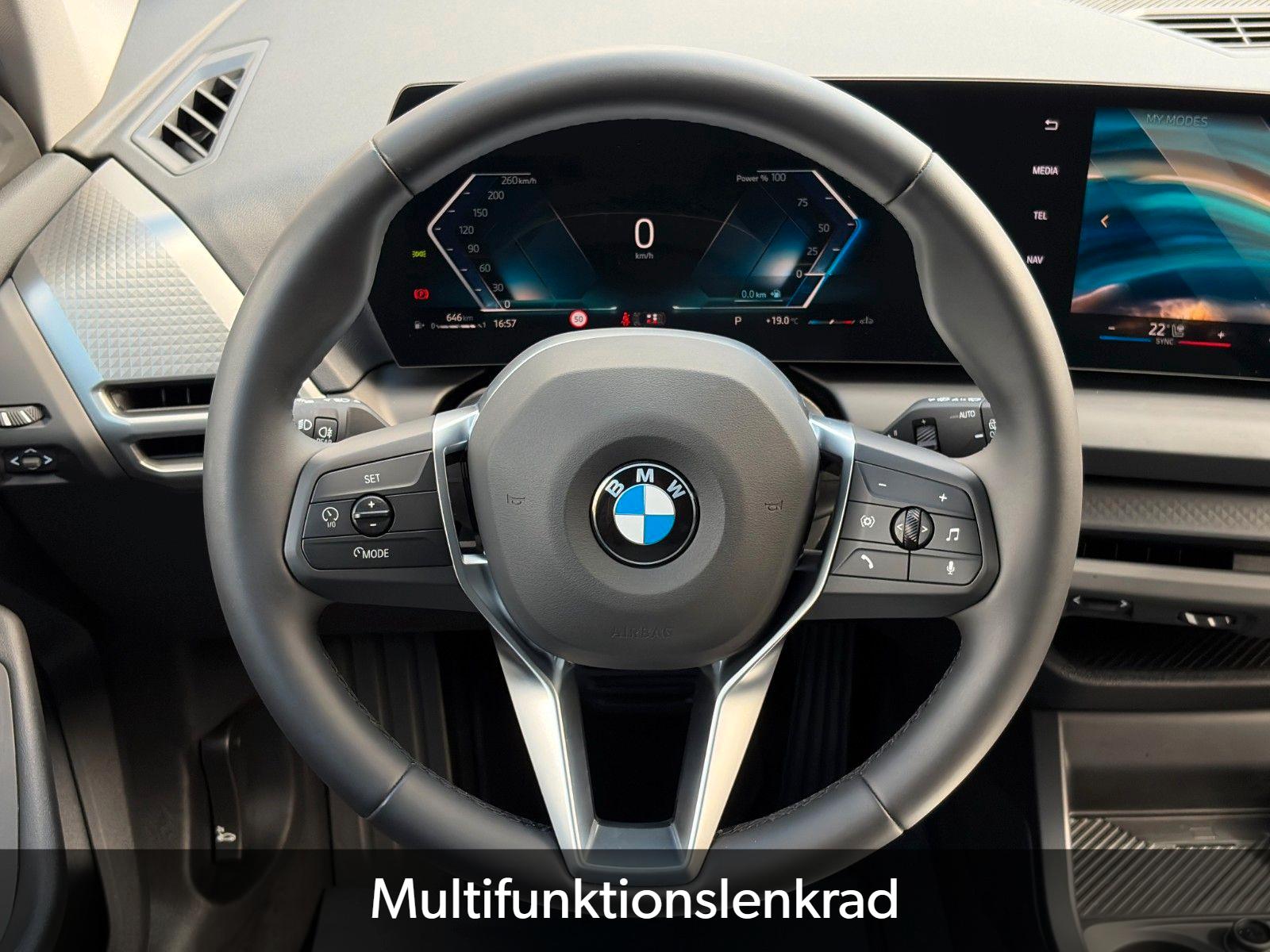 BMW 1 Series i Aut. Adap. LED CAM SHZ LHZ KZG CarPlay, миниатюра 13