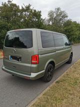 Volkswagen VW T5 Multivan 5.2 / 140 PS ( sehr gepflegt )  - Volkswagen T5 Multivan mit Diesel-Antrieb: Grün