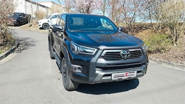 Toyota Hilux  2,8 EC Invincible  4×4 Wohnkabinenfertig