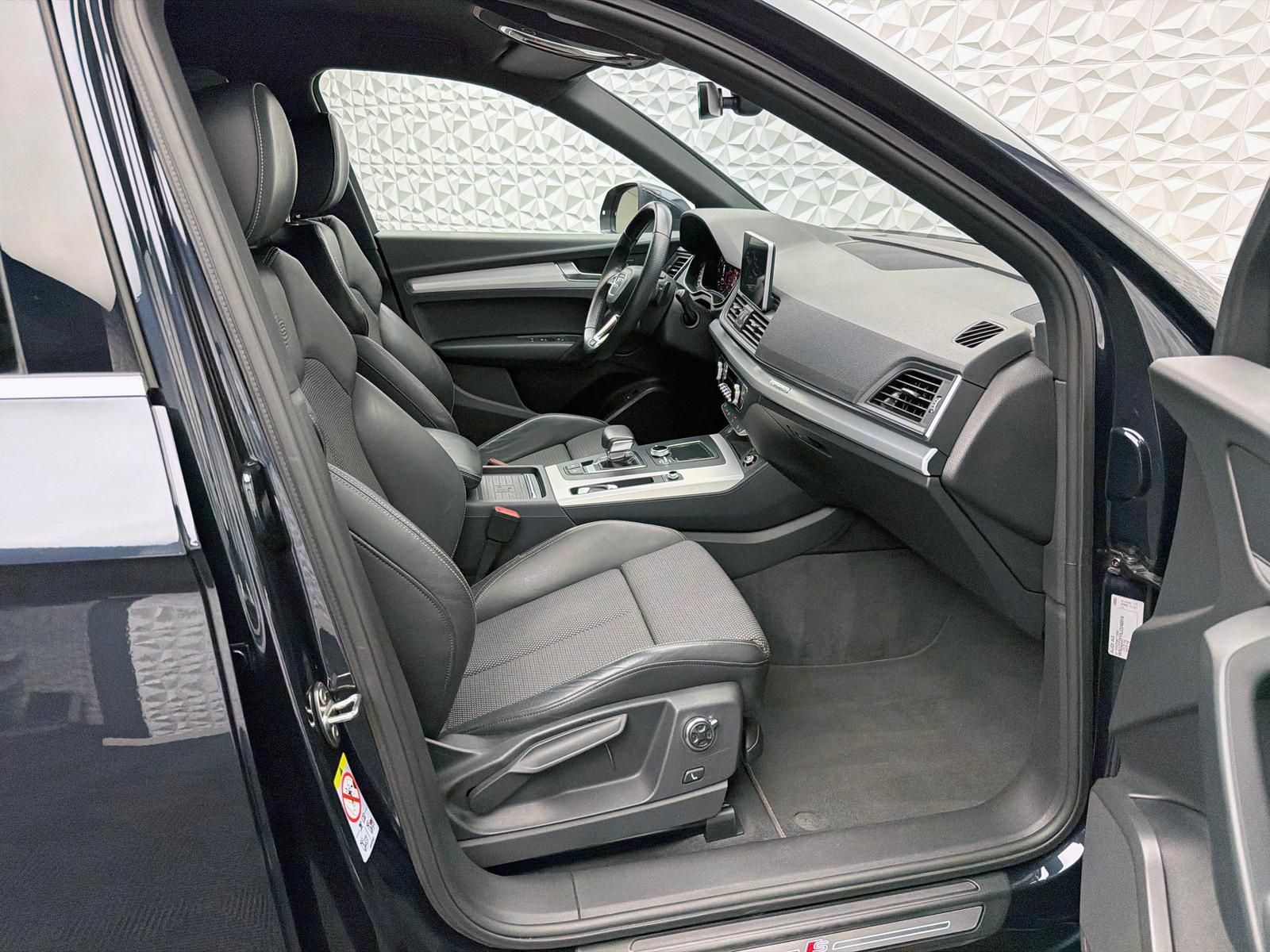 Fahrzeugabbildung Audi Q5 40 TDI S-LINE/QUA/ACC/AHK/MATRIX/KEYLES/RCAM