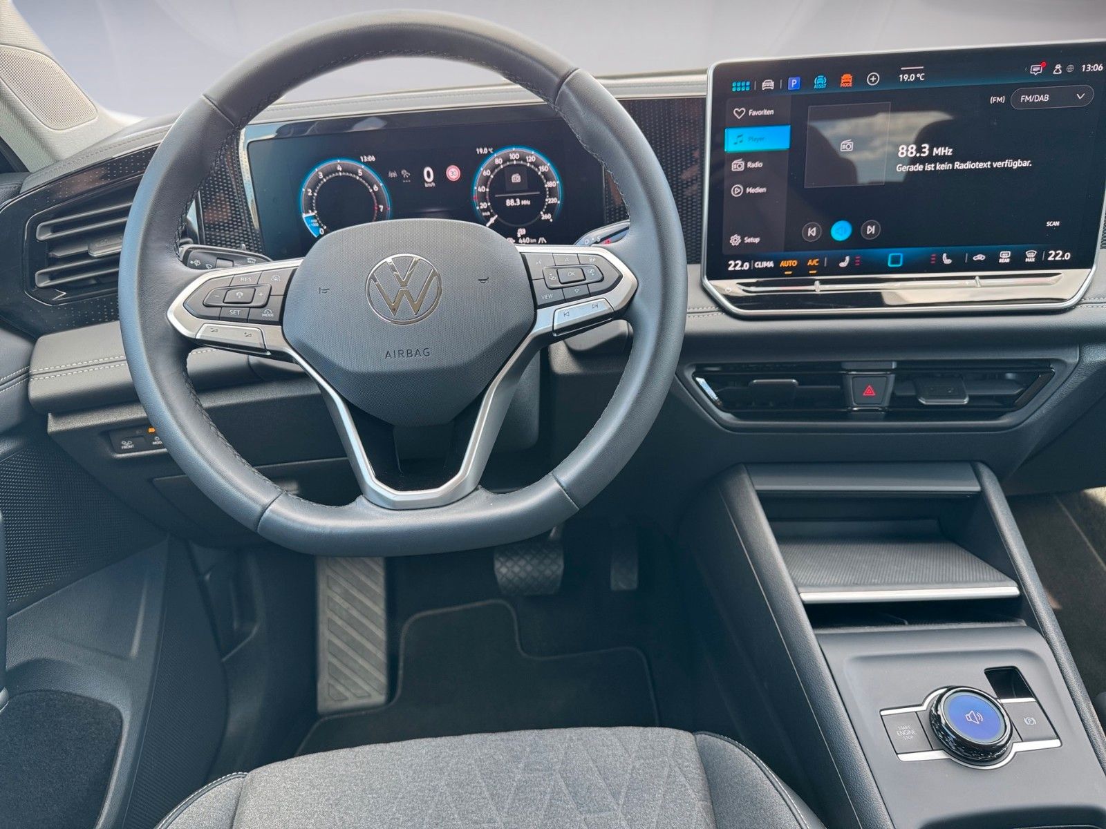 Fahrzeugabbildung Volkswagen Tiguan 1.5 eTSI Life