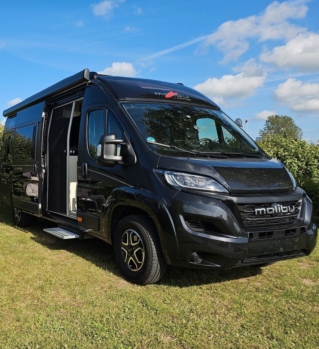 Fahrzeugabbildung Malibu Van Family 4 GT skyview 640 LE RB Aufstelldach