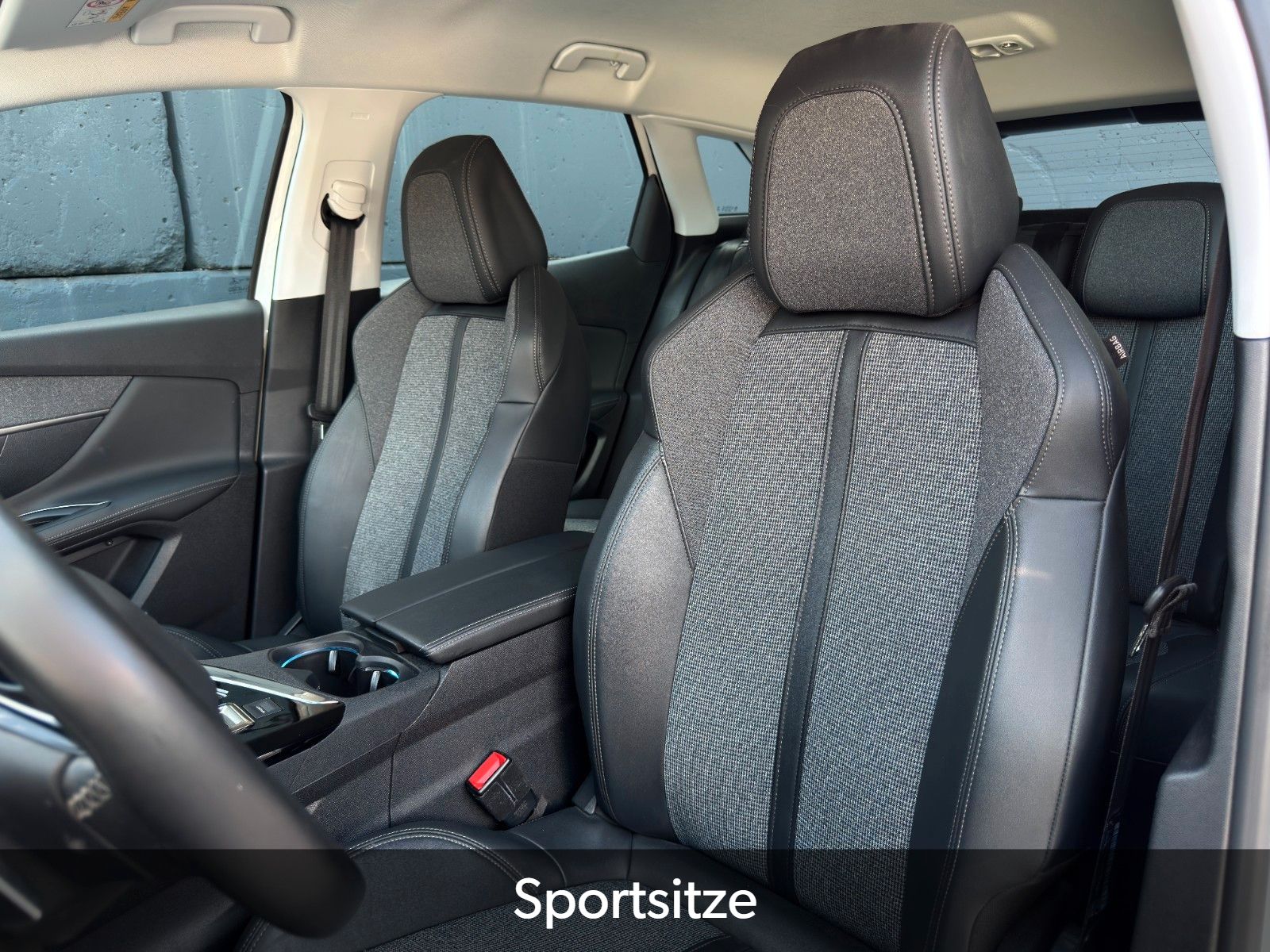 Fahrzeugabbildung Peugeot 3008 PureTech 180 Allure Tempomat PDC CarPlay