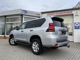 Toyota Land Cruiser 2.8 D-4D 5-trg. AHK 3,5T. +w.Extras - Toyota Land Cruiser: Geländewagen