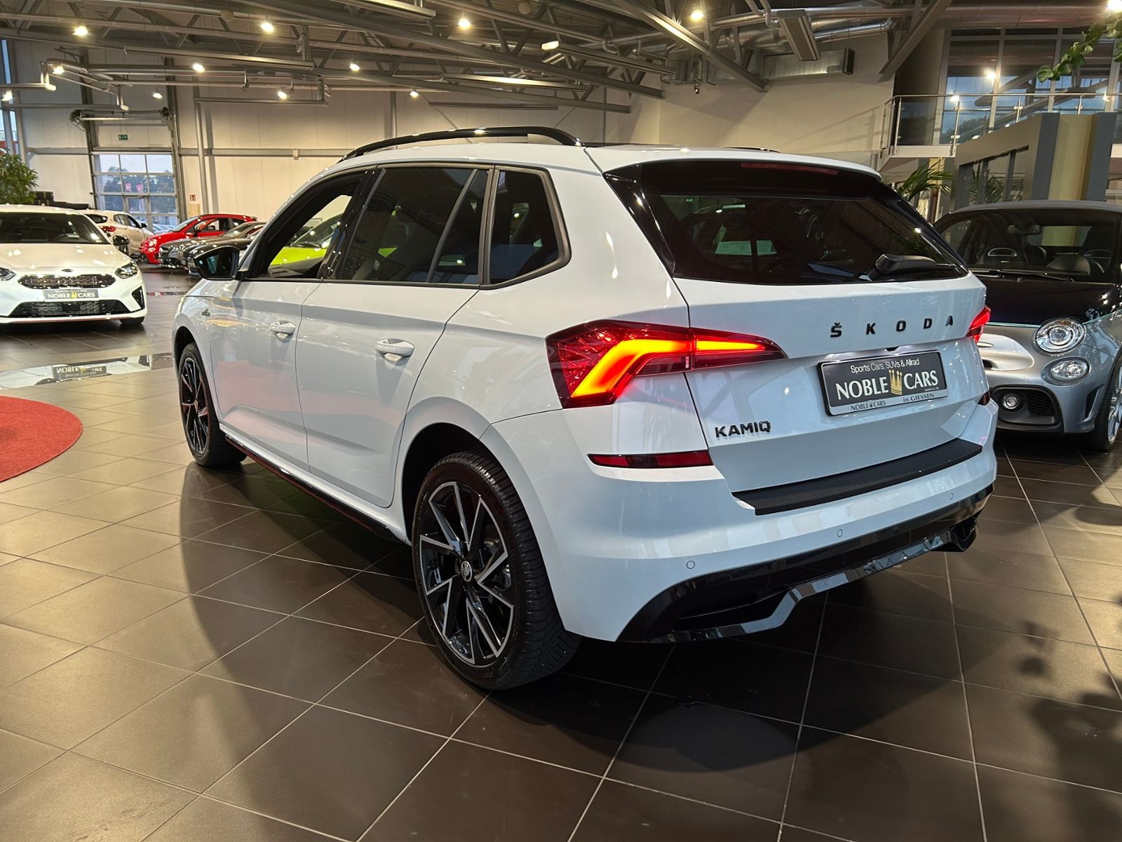 Fahrzeugabbildung SKODA Kamiq Monte Carlo AHK PANO LED NAVI