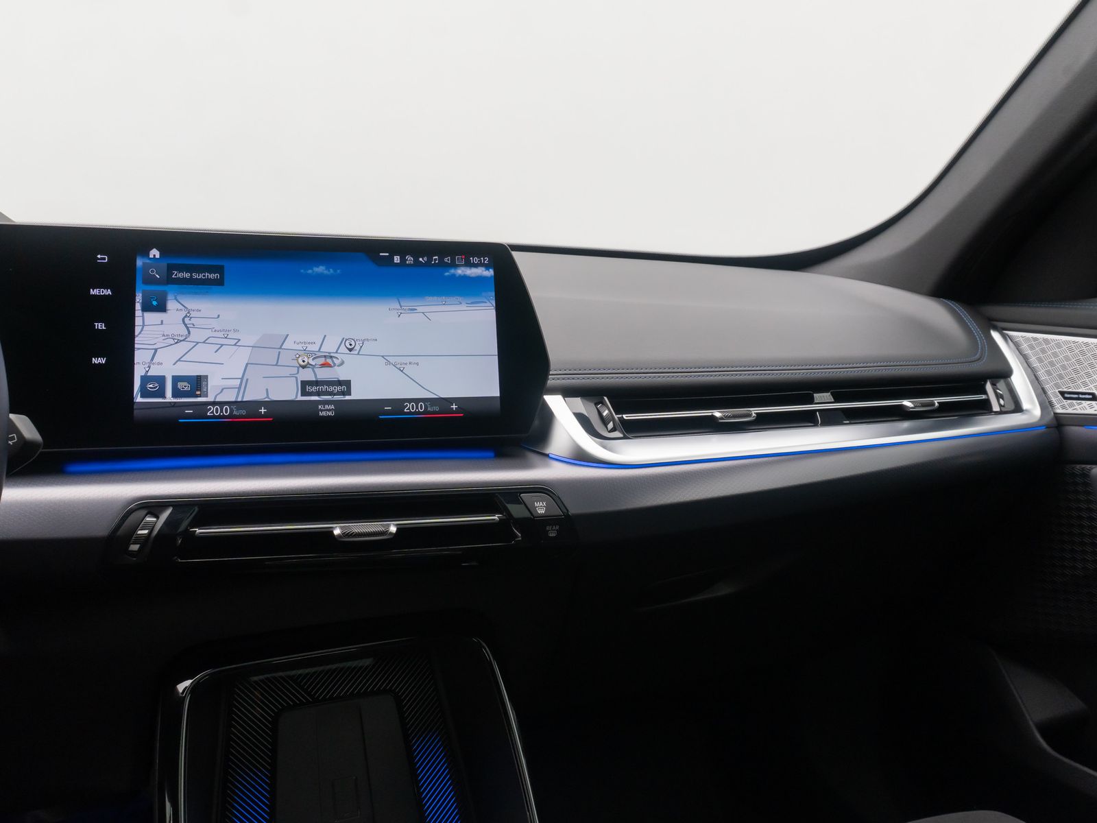 Fahrzeugabbildung BMW iX1 xD30 M Sport Alarm 360&deg; HUD DAB H/K Panorama