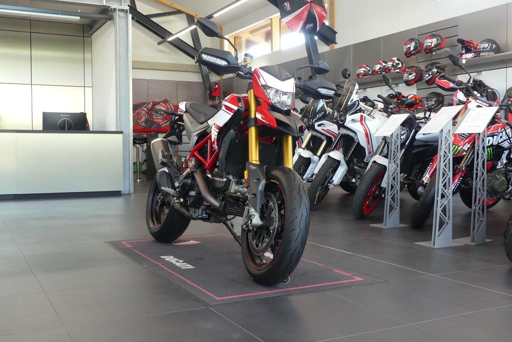 Ducati Hypermotard 939 SP ABS 