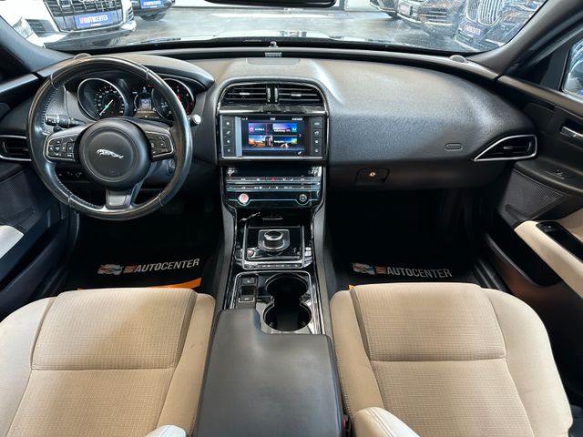 MYAUTOCENTER – Gebraucht- und Jahreswagen mit Werkstattservice in Pfaffenhofen Jaguar XE Pure *LED*Keyless*2-Zonen*Tempo*Navi*