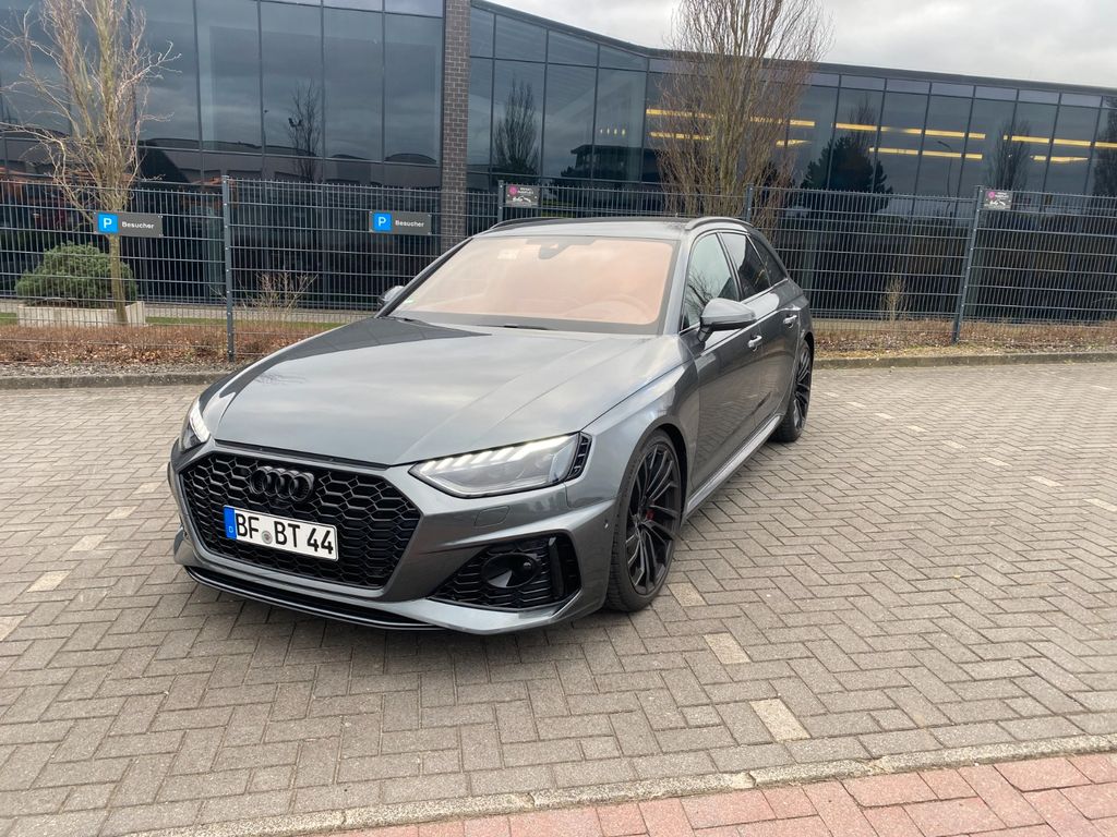 Audi RS4