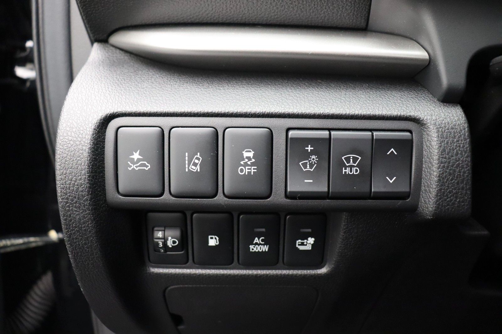 Fahrzeugabbildung Mitsubishi Eclipse Cross 2.4 Intro Edition Hybrid 4WD