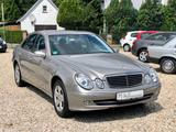 Mercedes-Benz E 320 AVANTGARDE,DAB,Navi,PTC,Xenon. - Mercedes-Benz E 320 aus 2004 mit Benzin-Antrieb: Limousine