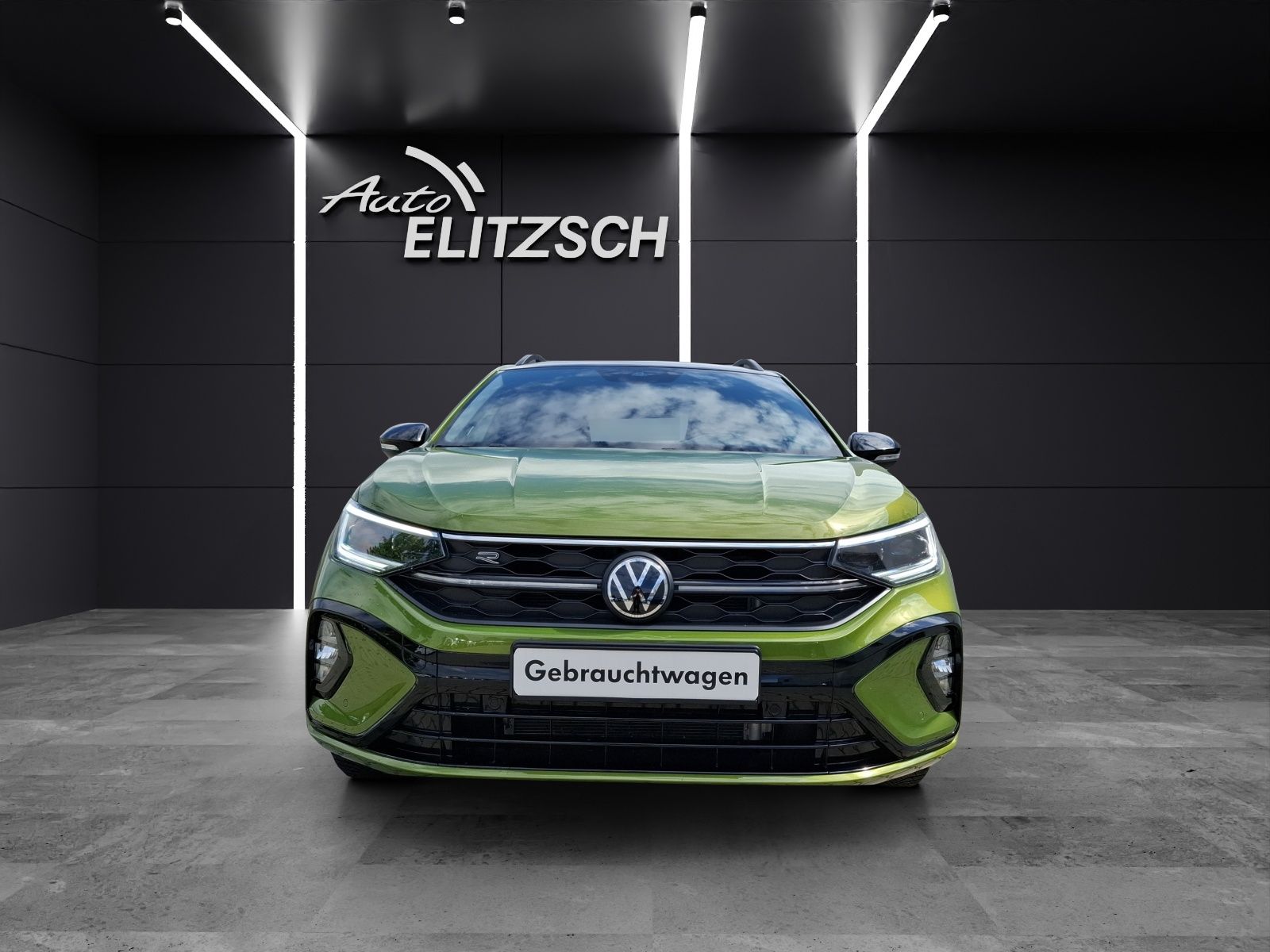 Fahrzeugabbildung Volkswagen Taigo TSI R-Line Black-Style IQ.Light SHZ Kamera